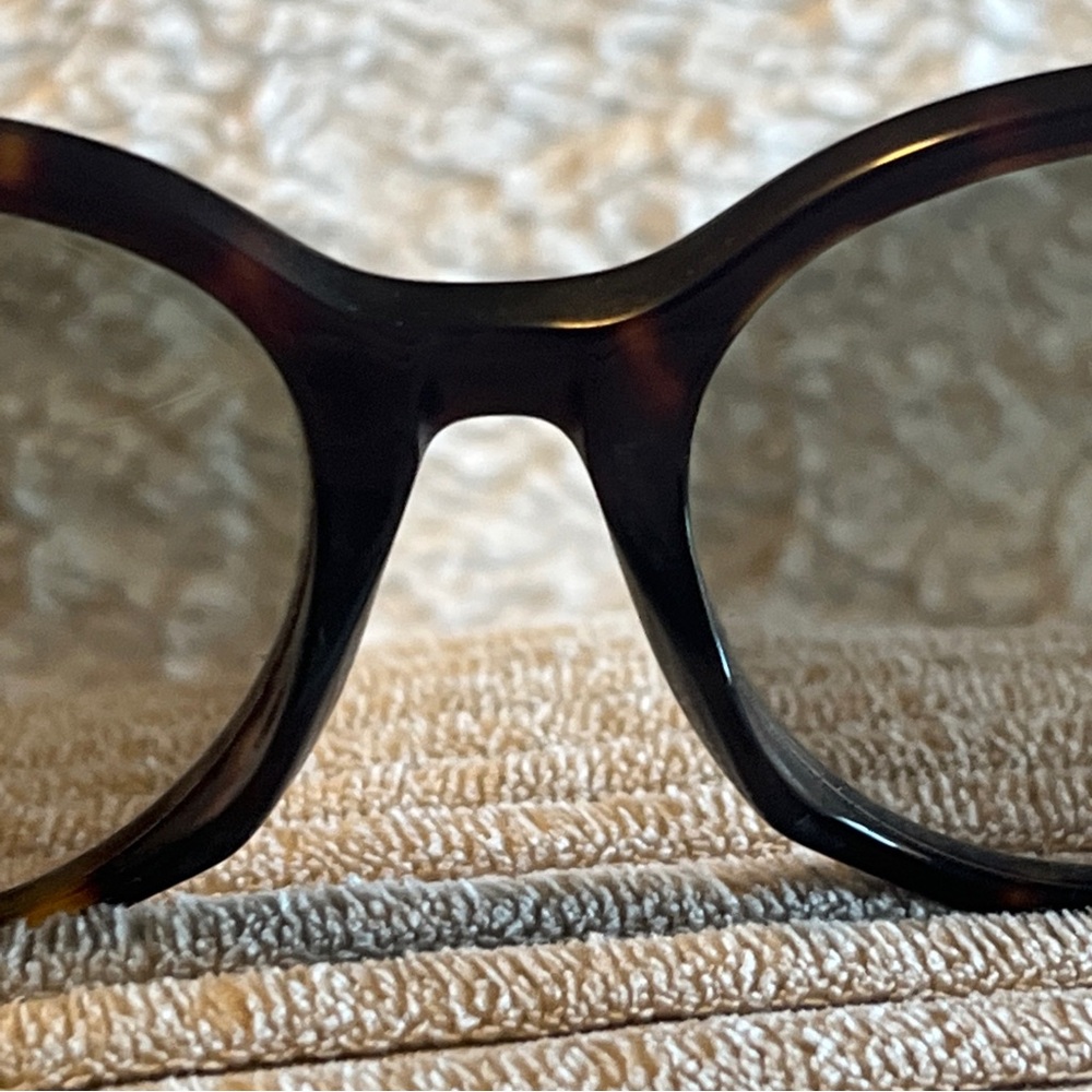 Authentic Gucci Sunglasses GG0702SKN 003 Green And Red Tortoise 54-19-145 - Picture 14 of 16